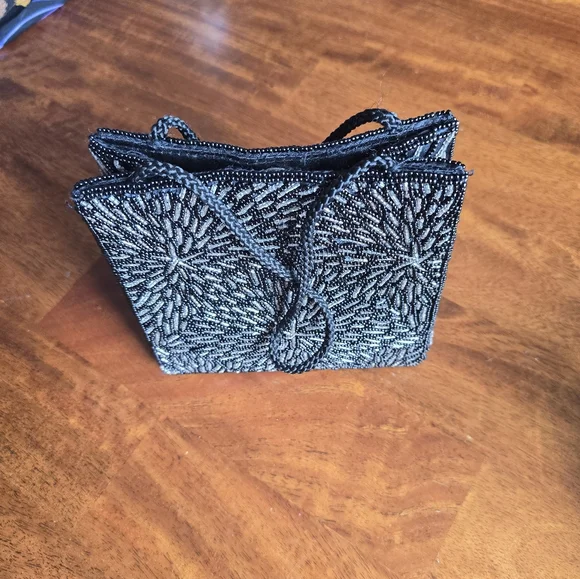 Cache Beaded Clutch - Picture 5 of 5